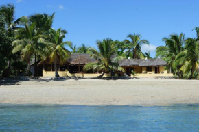  Sambatra Bed and Breakfast  Ambaro